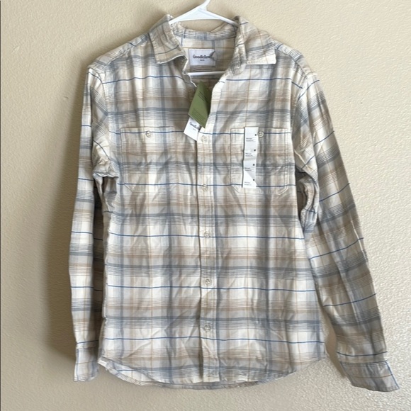 Goodfellow & Co Other - Goodfellow & Co Midweight Standard Fit Plaid Flannel Size Medium